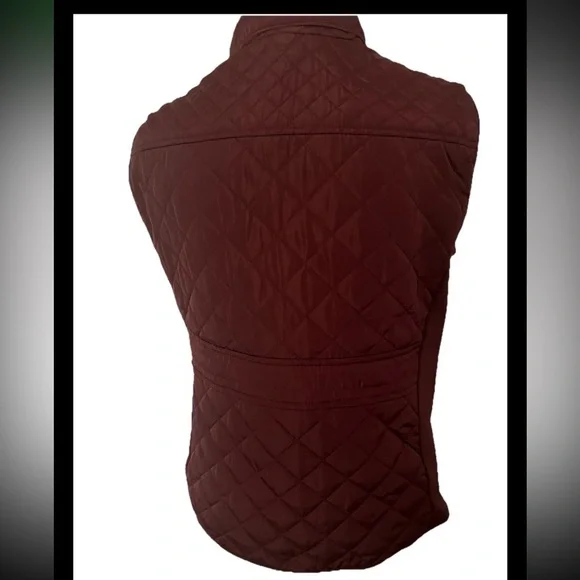 NWT Catalina Original Burgundy Quilted Faux Fur Lined Zip Front Vest Pockets PM - Picture 4 of 7